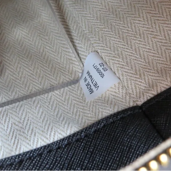 Tory Burch Emerson Tote Zip Leather Bag - Picture 4 of 8